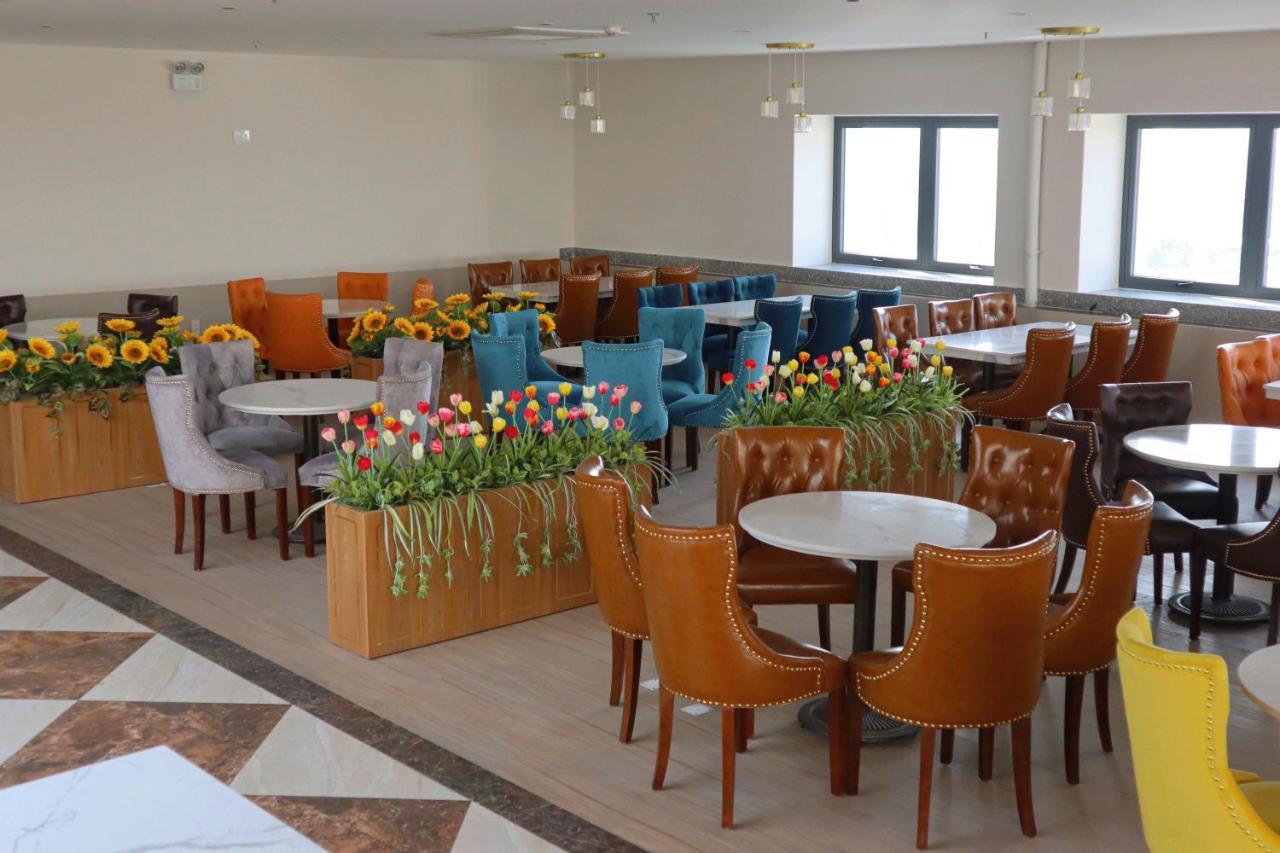 Atp Galaxy Hotel & Apartment Danang Exterior photo